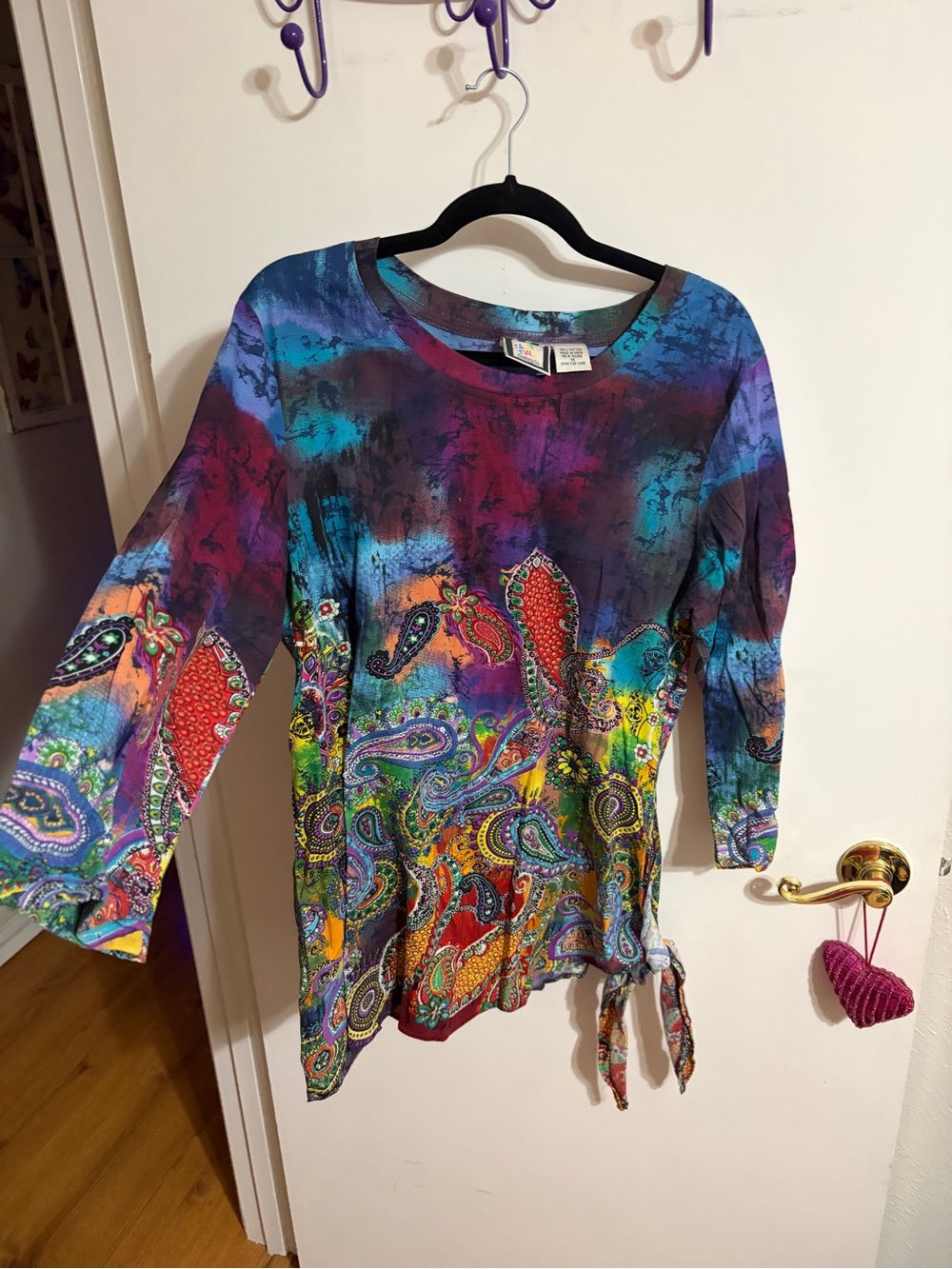 💜 Medium Boho Paisley Tie-Hem 3/4 Long Sleeve Sequin Top in Multicolor